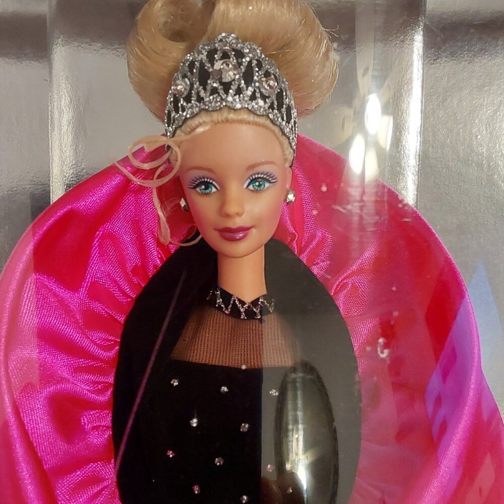 1998 HAPPY HOLIDAYS BARBIE , NRFBOX GORGEOUS & RARE - Picture 14 of 16